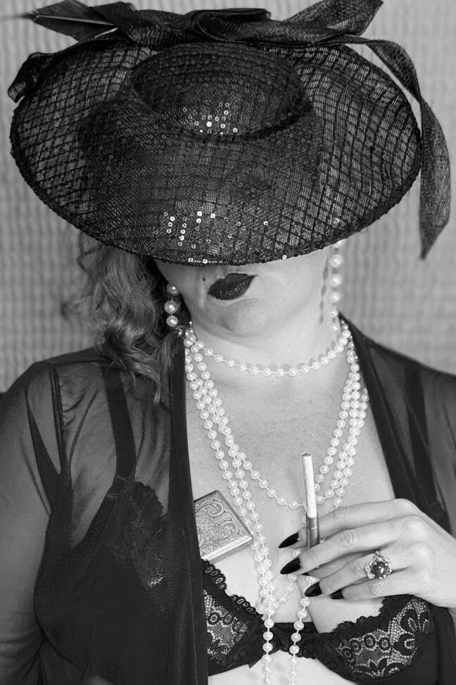 Mistress Munroe Calgary Alberta Sultry BDSM Mistress